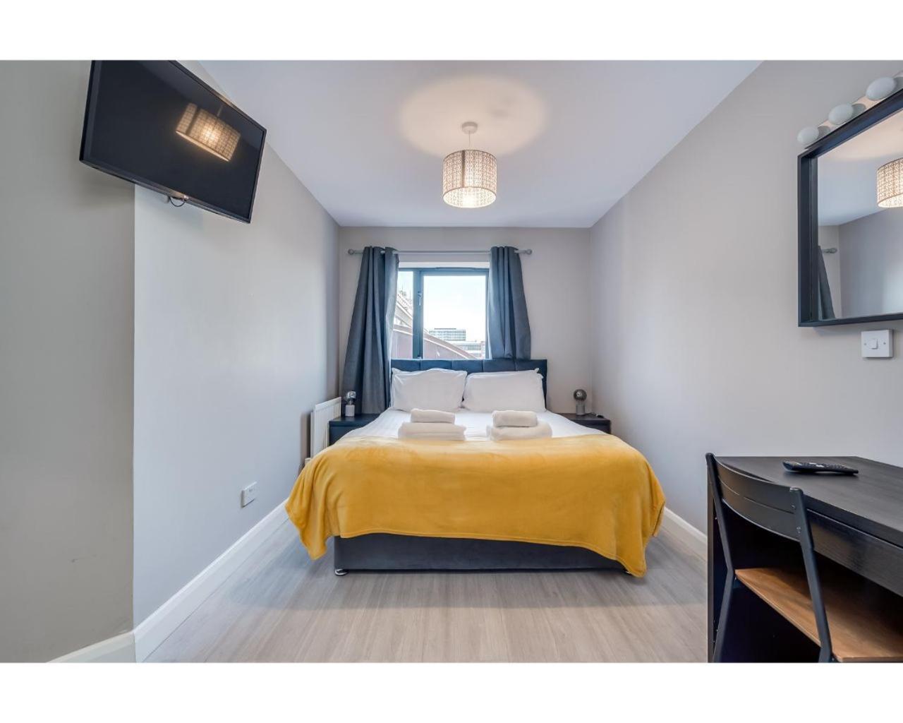 Central Belfast Apartments: Citygate Exterior photo